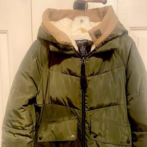 Waist length Hunter Green Fall/Winter jacket/coat. Extremely comfortable/warm